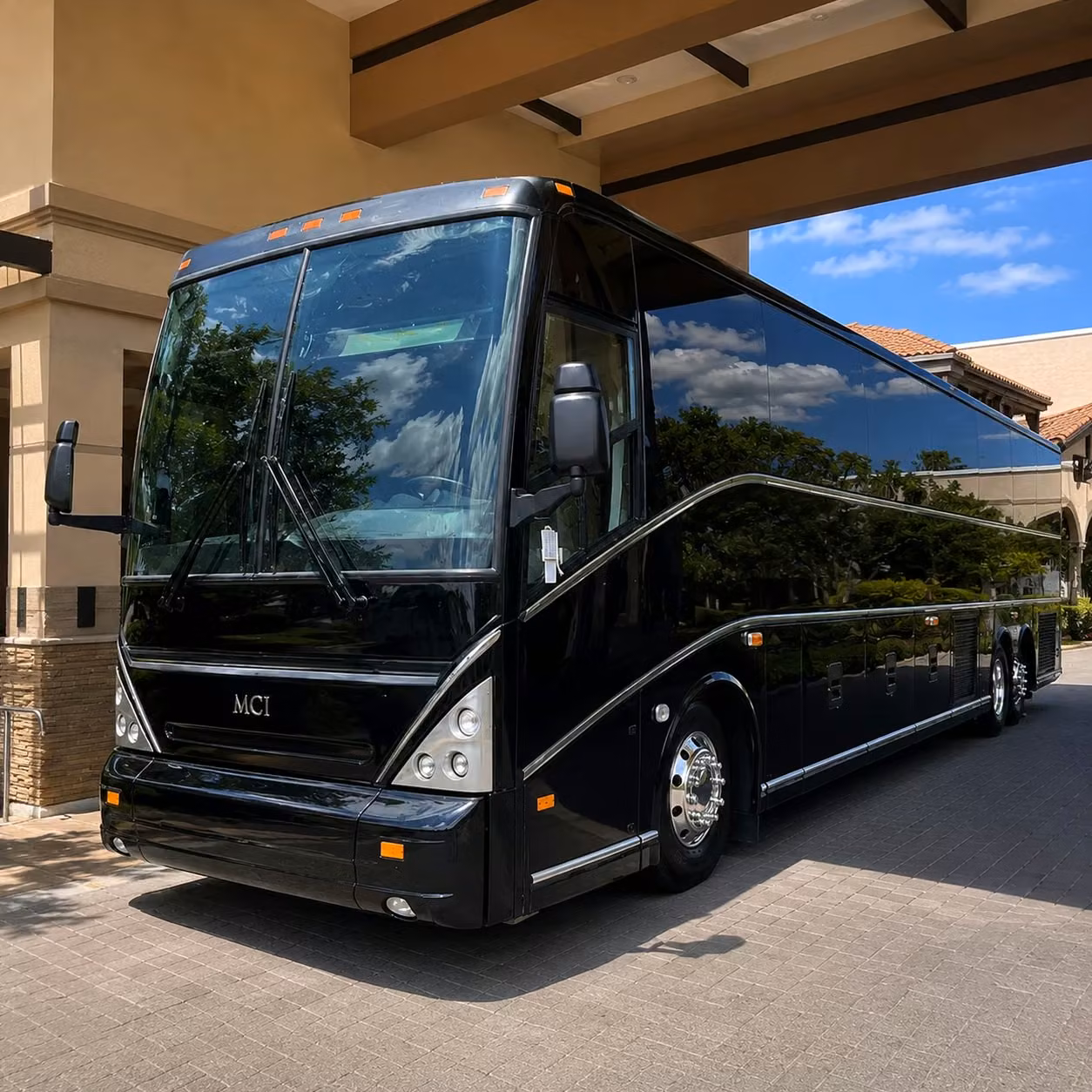 airport shuttle bus rentals for coral springs business travelers