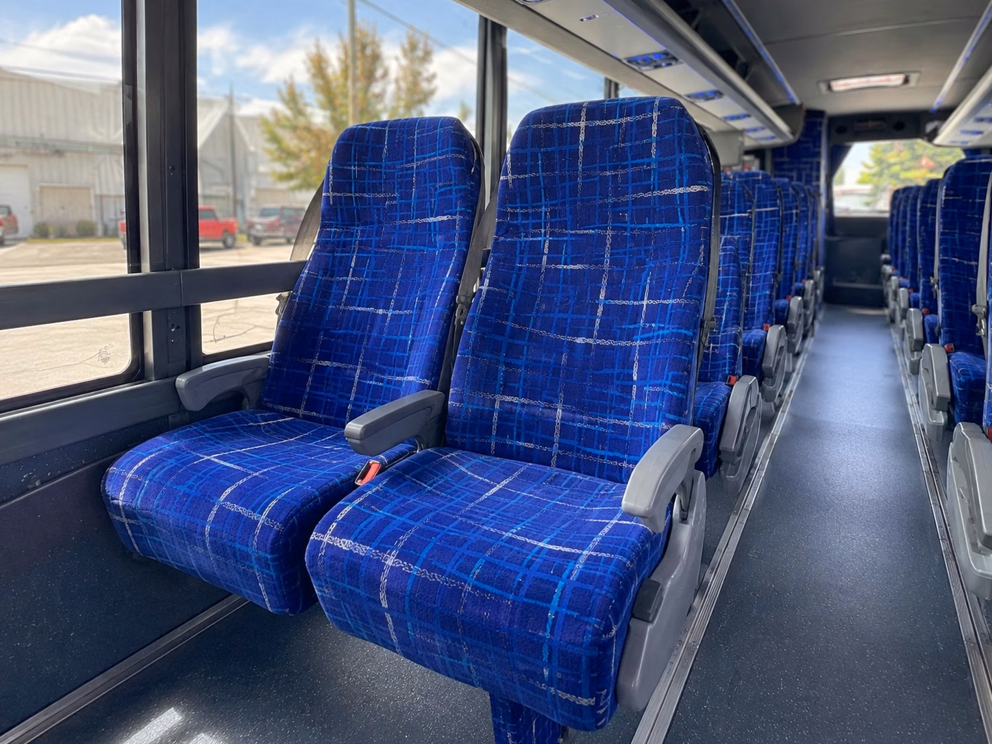 charter bus rentals for large wedding guests in coral springs